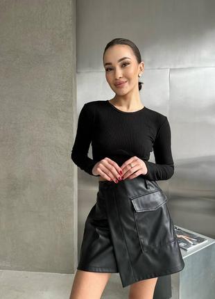 Шорты юбка черные кожаные однотонные на высокой посадке с карманом качественные стильные трендовые6 фото