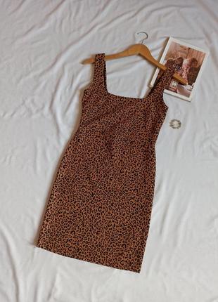 Леопардовое платье мини с квадратным декольте