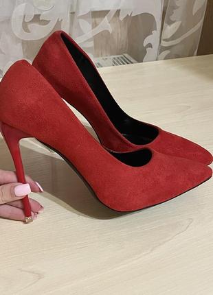 Туфли красные шпилька2 фото