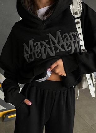Топовый спортивный костюм оверсайз с надписью «maxmara» худи и брюками прямого кроя на высокой посадке красный черный качественный трендовый3 фото