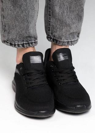 Кросівки жіночі чорні5 фото