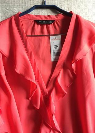 Нова нарядна блуза з воланами2 фото
