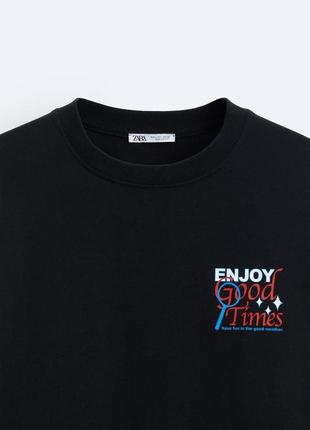 Черная футболка zara с фотографическим принтом &lt;unk&gt; 1165/301 🖇️ в наличии l10 фото