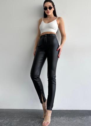 Стильные брюки из эко-кожи с декоративными швами 💥+ большие размеры