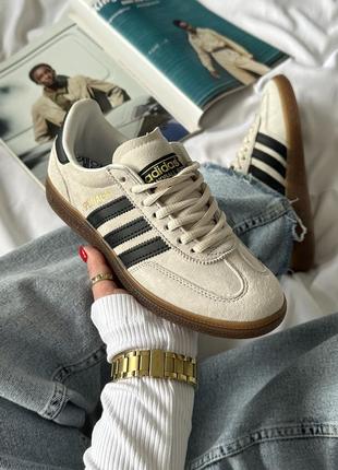 Шикарные женские кроссовки adidas spezial beige black бежевые2 фото