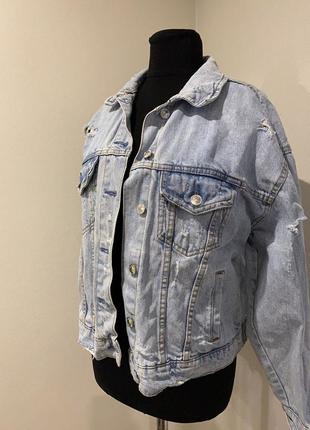 Джинсова куртка джинсовка stradivarius