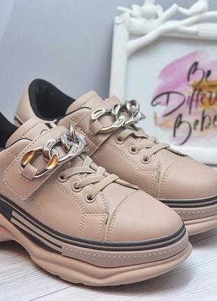 Кросівки  34,37р