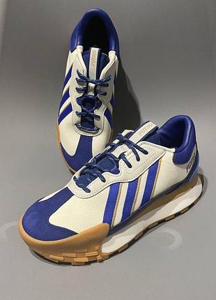 Кросівки adidas futro mixr розмір 36