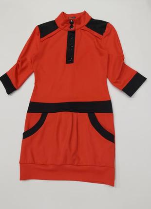 Короткое трикотажное платье тюльпан красное с черным 42-447 фото