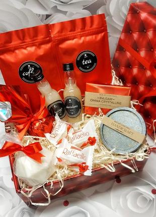 Бьюті-бокс, подарунковий набір косметики, подарунок дівчині на 8 березня