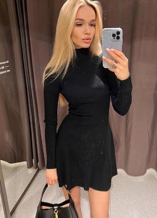 Черное трикотажное вечернее повседневное платье из вискозы zara юбка кофтинка в рубчик