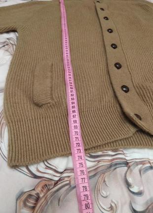 Шикарный дорогой кардиган из верблюжьей шерсти. шотландия