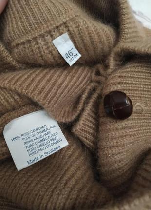 Шикарный дорогой кардиган из верблюжьей шерсти. шотландия