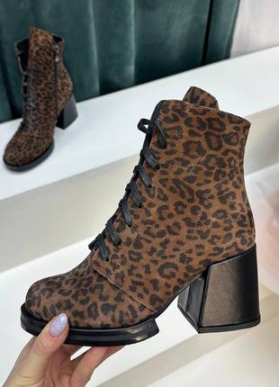 Эксклюзивные ботинки из итальянской кожи женские на каблуке леопардовые1 фото