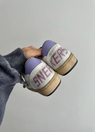 Замечательные женские кроссовки golden goose ggdb ballstar lilac premium белые с сиреневым4 фото