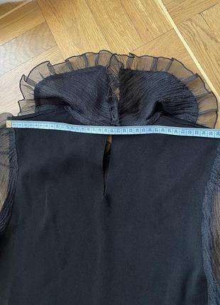 Ефектна міні сукня чорного кольору із рукавами воланами з органзи9 фото