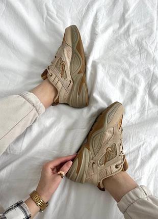 Стильні жіночі кросівки nike m2k tekno linen & wheat & ale brown коричневі7 фото