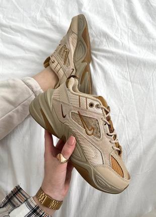 Стильні жіночі кросівки nike m2k tekno linen & wheat & ale brown коричневі6 фото