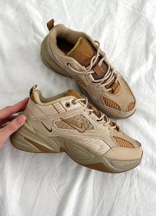 Стильні жіночі кросівки nike m2k tekno linen & wheat & ale brown коричневі9 фото