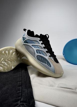 Популярные кроссовки на весну🩵