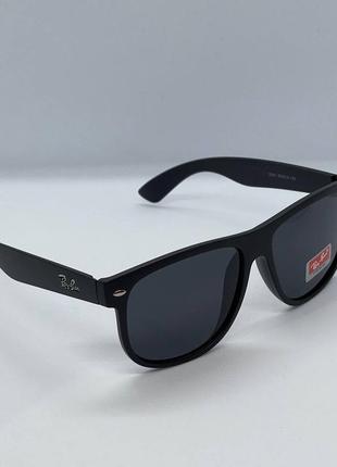 Солнцезащитные очки в стиле известного бренда ray ban