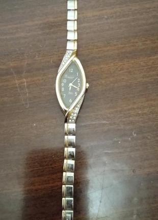 Елегантний годинник omax срібного кольору із золотим2 фото
