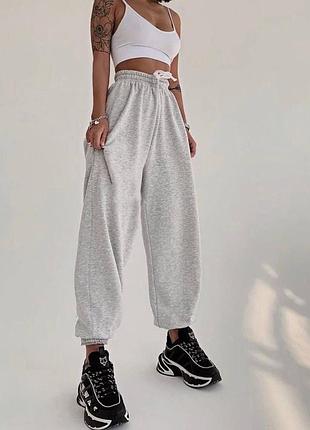 Спортивные штаны <unk> джоггеры