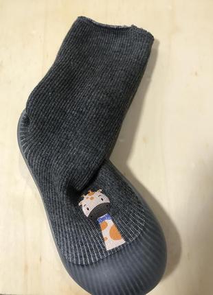Шкарпетки-чешки, капці, тапочки, дитяче взуття2 фото