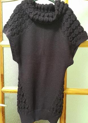 Вязаная безрукавка
