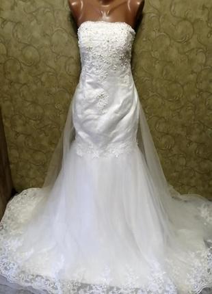 Весільну сукню з шлейфом1 фото