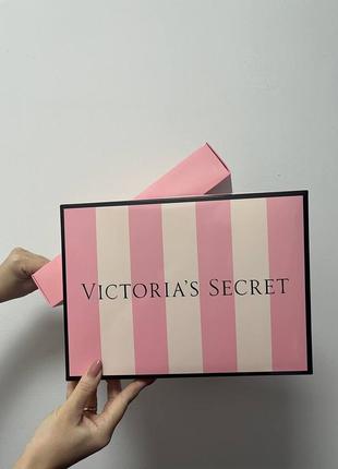Фирменная коробка victoria’s secret2 фото