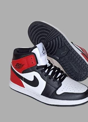 Кроссовки подростковые nike air jordan 1 . найк джордан 1. высокие.кожанные3 фото