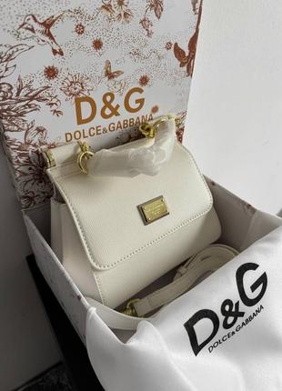 Сумочка в стиле dolce and gabbana2 фото