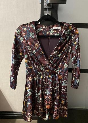 Короткий комбінезон