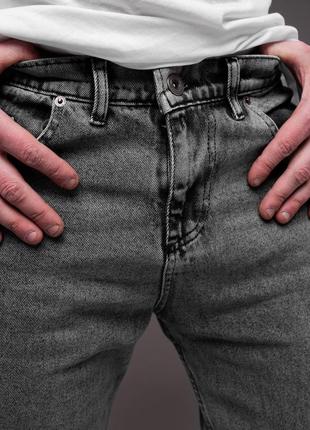 Мужские серые классические джинсы демисезон9 фото