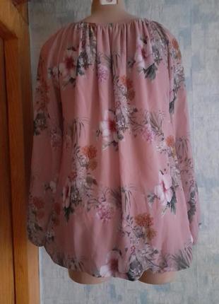 Ніжна нарядна блуза на підкладці із  квітковим принтом   ( італія)   р 442 фото
