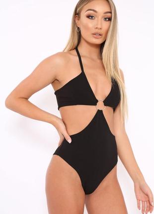 Купальник з вирізами і кільцем