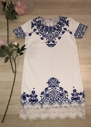 Шикарное плитьице  с принтом джель