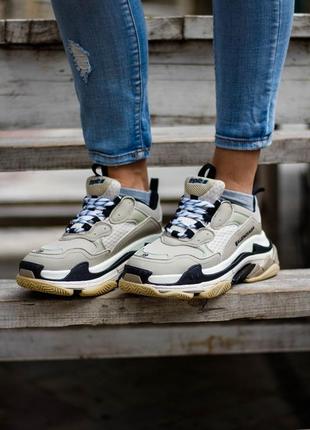 Кросівки balenciaga triple s beige кроссовки