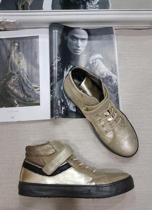 Итальянские ботинки из натуральной кожи naturino,размер 37,38.
