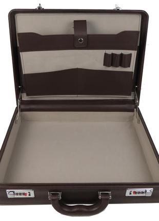 Чоловічий шкіряний відрядний кейс для ноутбука,дипломат з екошкіри portfolio коричневий 44х33х10 см9 фото
