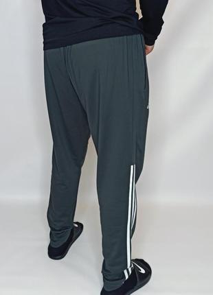 Штани спортивні чоловічі сірі adidas. розмір — l5 фото