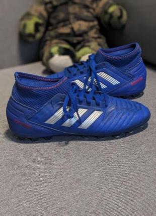 Adidas оригинальная футбольная обувь