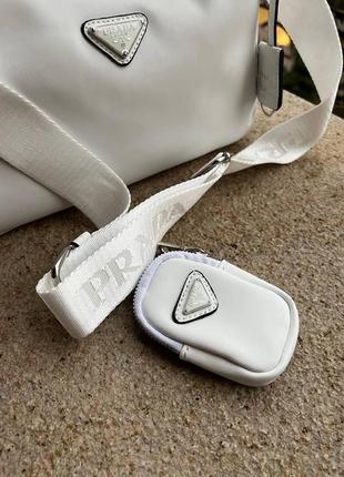 Жіноча сумка prada big re-edition white прада маленька сумка на плече красива, легка сумка з екошкіри6 фото