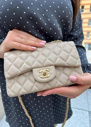 Жіноча сумка chanel 20 молодіжна сумка шанель через плече з м'якої екошкіри витончена брендова сумочка