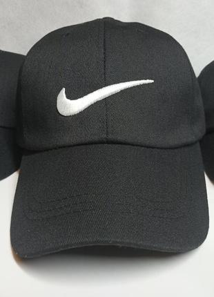 Стильна кепка nike чорного кольору (400001)