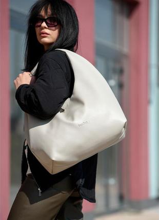 Жіноча сумка sambag hobo l  сірий шовк