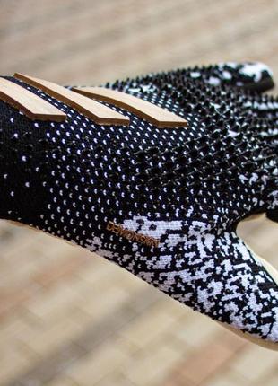 Воротарські рукавички adidas predator3 фото
