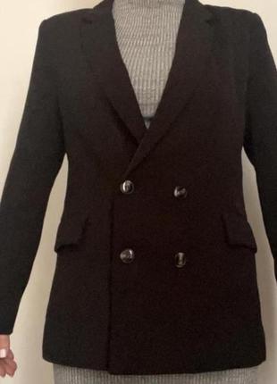 Пиджак черный удлиненный, размер s-m. базовый
