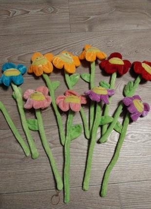 Цветы из ткани, цена указанная за 1 шт
